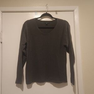 Women's Gray Top